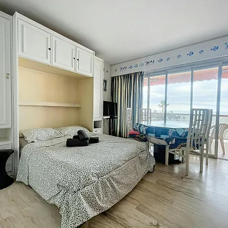Emily - 2 Couchages - - Vue Golfe-Juan